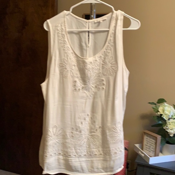 White dressy sleeveless top Clearance